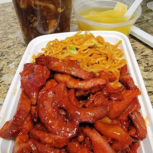 BBQ Boneless Spare Rib w/ Lo Mein
