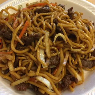 Beef lo mein, awesome!