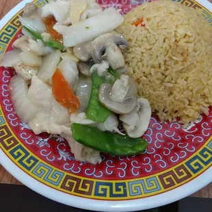 Moo Goo Gai Pan, Yummm!