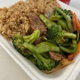 Lunch Beef with Mixed Vegetable