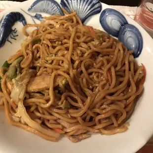 Chicken Lo Mein
