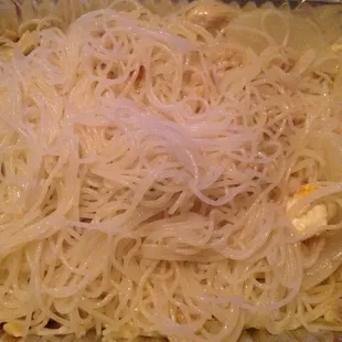 Disgusting mei fun, oily...stale oil, grey chicken, no veg would you eat this????