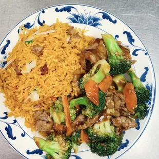 Beef Broccolis w.pork fried rice (Lunch special)