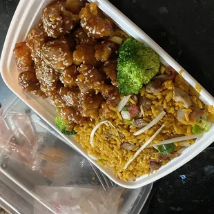 Sesame chicken dinner! I love this place so much