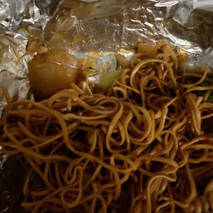 Metal in veggie pan fried noodles