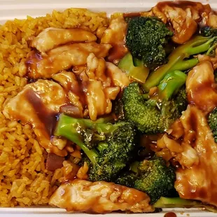 Chicken with broccoli combo