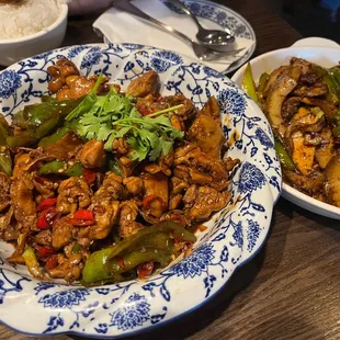 子姜炒鸡 香干回锅肉