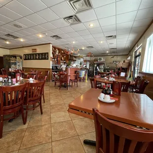 the interior of a chinese restaurant