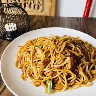 Chicken Lo Mein