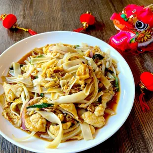 Drunken Noodles with Chicken