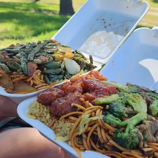 Enjoying bomb food at the park!