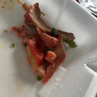 Tenia carne roja que no pedi la sofa de la foto no es como se ve