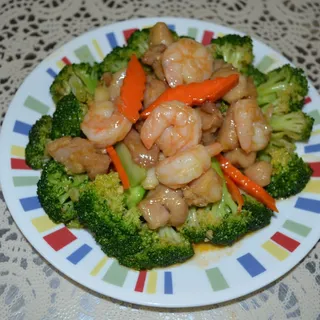 Thai Style Broccoli with Chicken and Shrimp