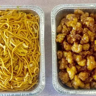 Chowmein and orange chicken the best also anywhere else!