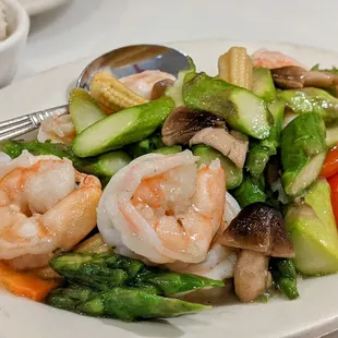 November 26 2021; Din shrimp asparagus ($18.95).