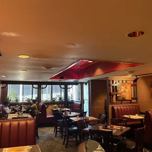 Ambiance and seating