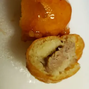 The spongy sweet/sour pork up close, tiny piece of pork and mostly batter, what a shame.