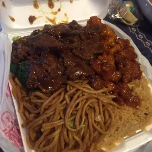 Super packed, delicious and generous with their servings!!! Beef and broccoli, orange chicken, chow mein and riceeeee.