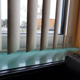 a view of the outside of the restaurant