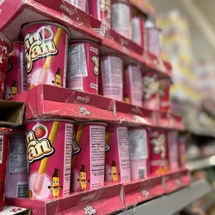 Meiji Cracker Stick, Strawberry Creme