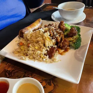 Sesame Chicken Lunch