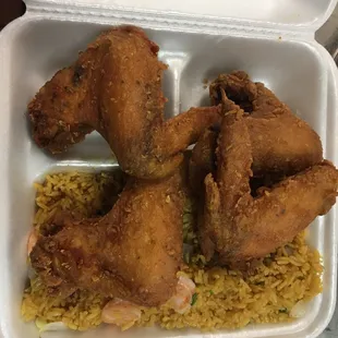 Chicken wings with shrimp fried rice