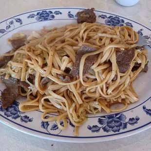 Beef lo mein, $7.99