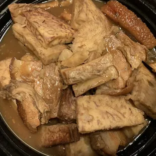 Pork belly w/ taro stew