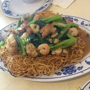Cantonese Pan Fried Crispy Noodles