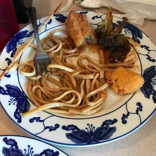 tasteless noodles, and the rolls were cold.