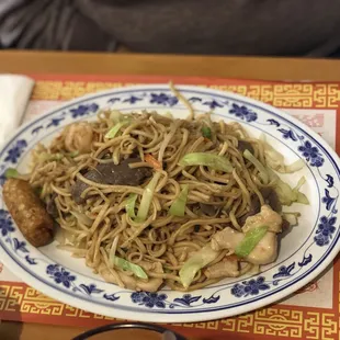 Chow Mein with shrimp, chicken, and beef