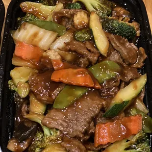 Beef with mixed veggies