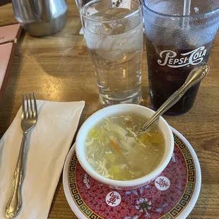 Egg  flower  soup really really good flavor old school No Skimpy soup here people, excellent '