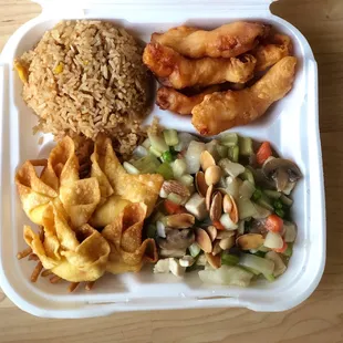 No.4 Combination Dinner: Almond Chicken, Fried Rice, Fried Shrimp, Crab Puff