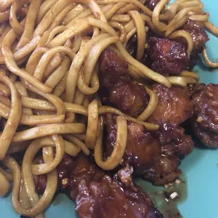 Noddles are nasty. Burnt and no flavor. Chicken was crispy