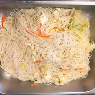 a bowl of noodles