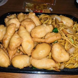 Sweet and sour chicken with lo mein