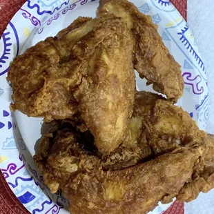 There bomb ass chicken wings!! So big.. I wish I could get there batter recipe