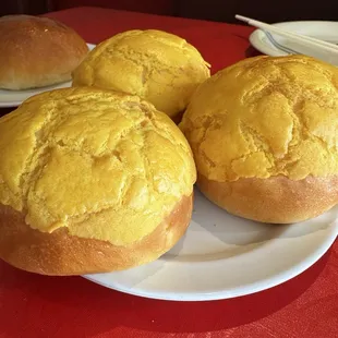 Pineapple bun