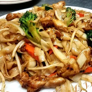 Chicken Chow Fun Noodles