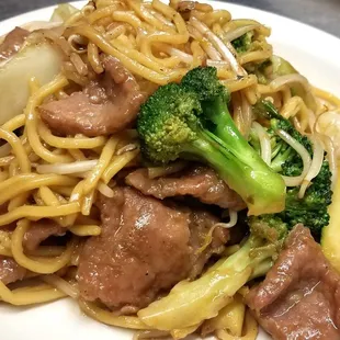 Beef Cantonese Noodles
