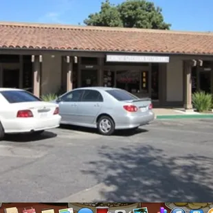 Front view, very nice shopping center.