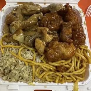 food, ramen and noodles