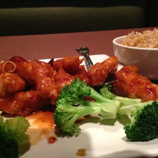 General chicken (half eaten because I couldn&apos;t wait!)