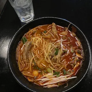 K13. Yukaejang with Ramen