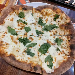 White spinach pizza