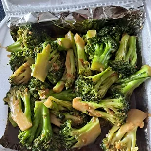 59. Broccoli in Garlic Sauce