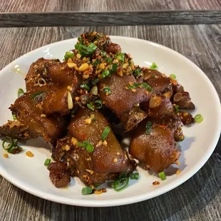 Hunan style pig trotters