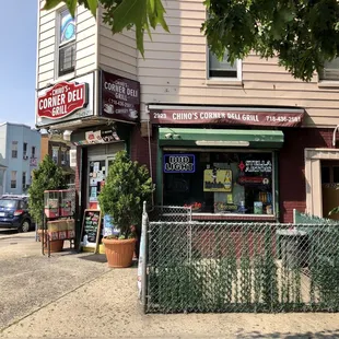 @bigmovie // Chino's Corner Deli &amp; Grill