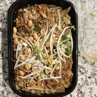 Beef pad Thai